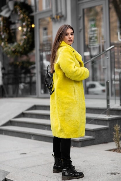 3 Ways to Rock Bold Colors in Your Spring Wardrobe