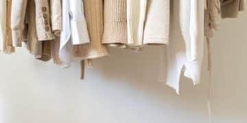 Capsule Wardrobe Guide: A Minimalist Style Approach - Cover Image